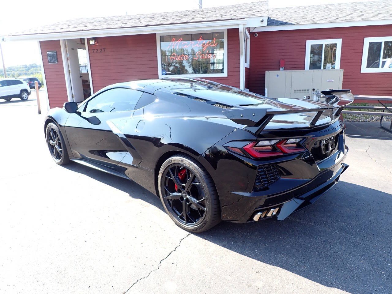 Used 2020 Chevrolet Corvette Stingray Preferred Cpe w/ 2LT Preferred Equipment Group RWD image 4