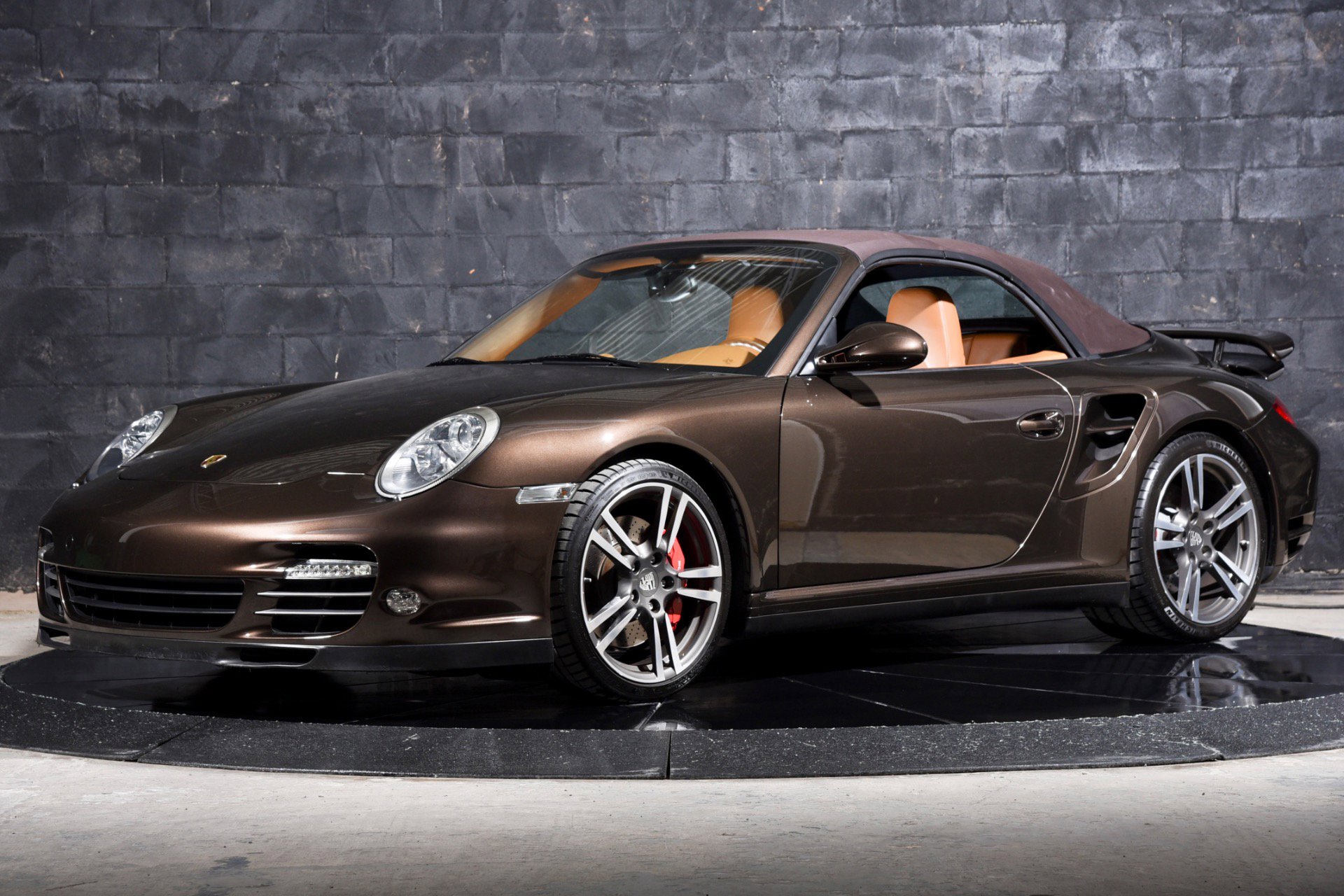 Used 2010 Porsche 911 Turbo image 26