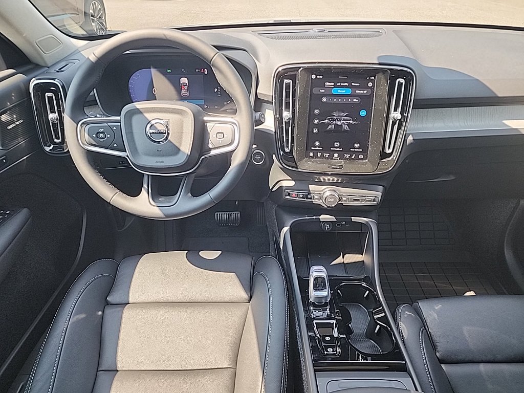 New 2026 Volvo XC40 B5 Ultra w/ Protection Package Premier AWD/4WD image 22