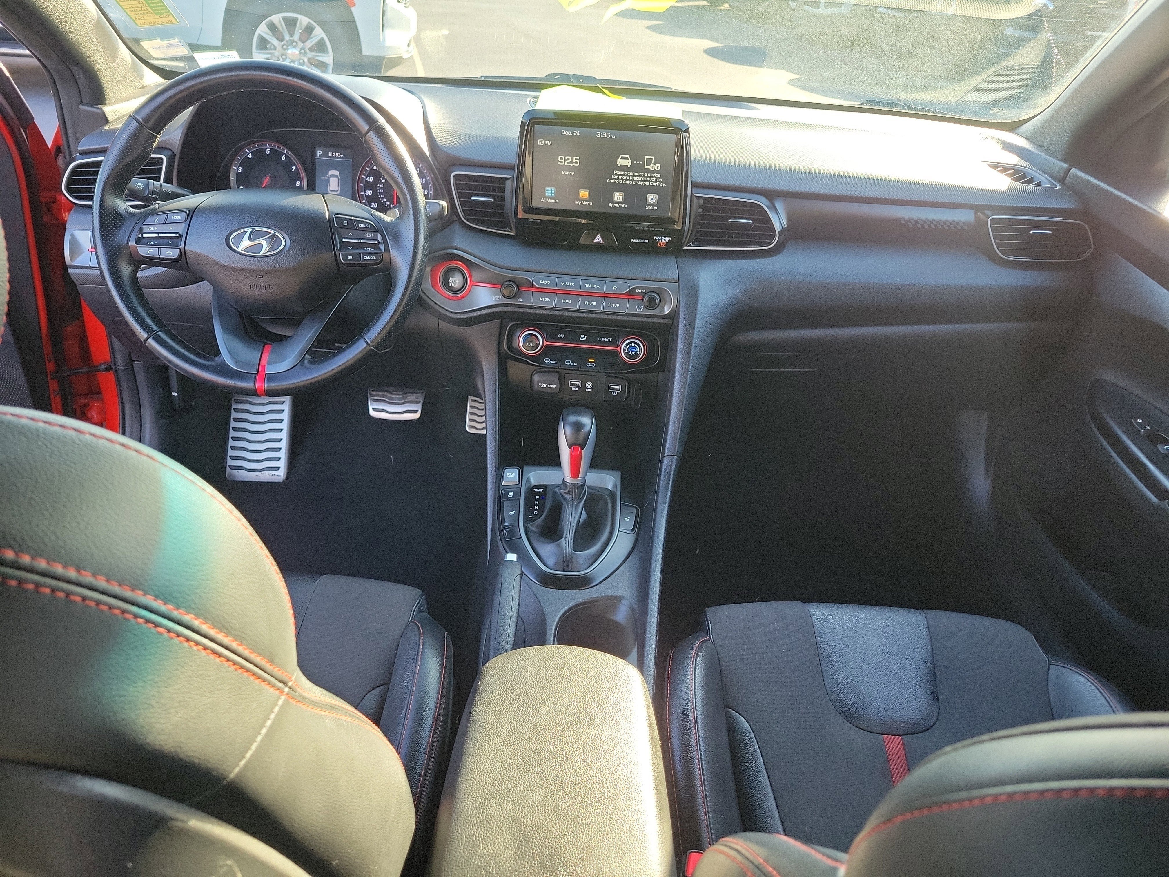 Used 2019 Hyundai Veloster Turbo image 11