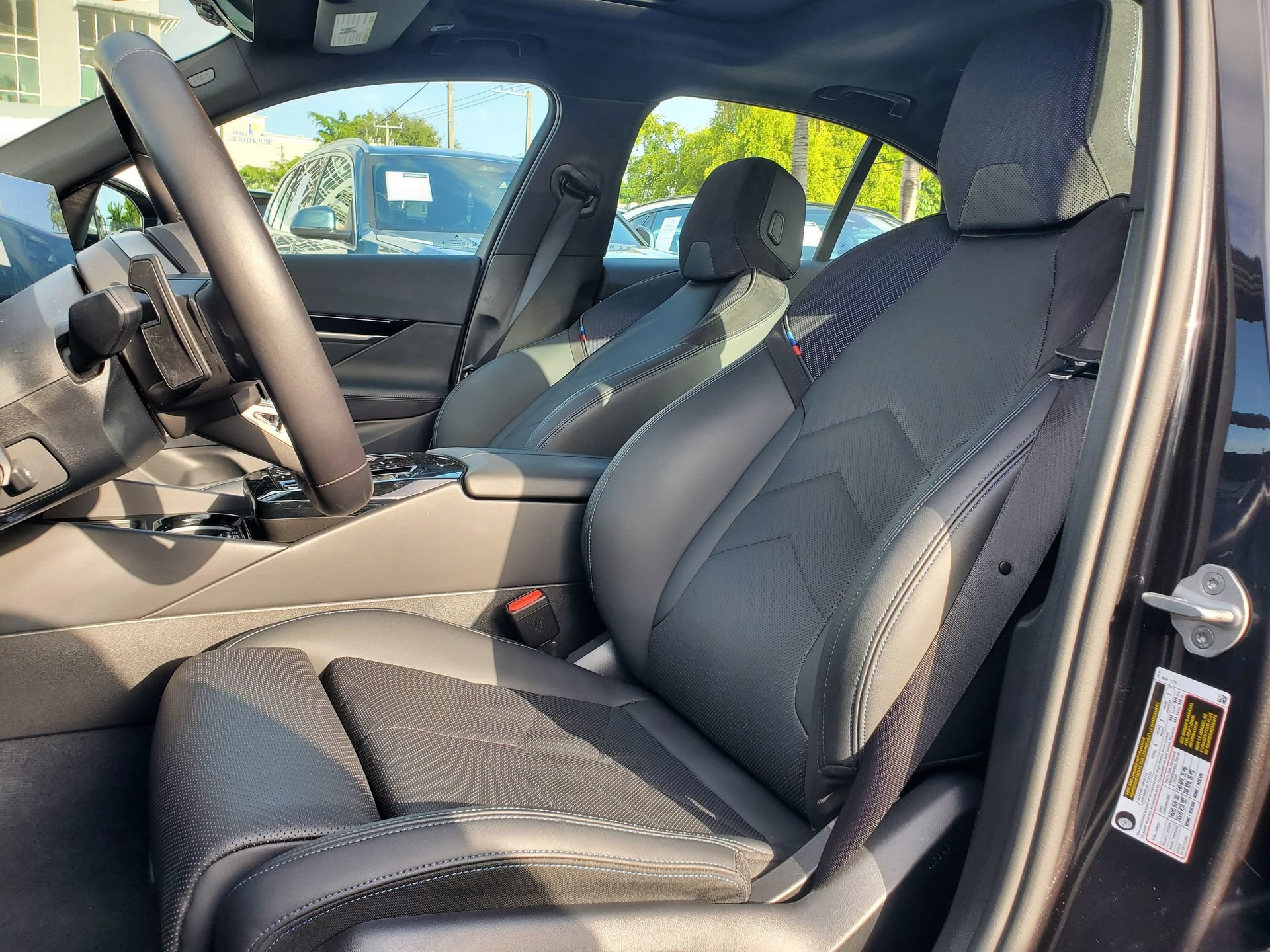 Used 2025 BMW 530i RWD image 21