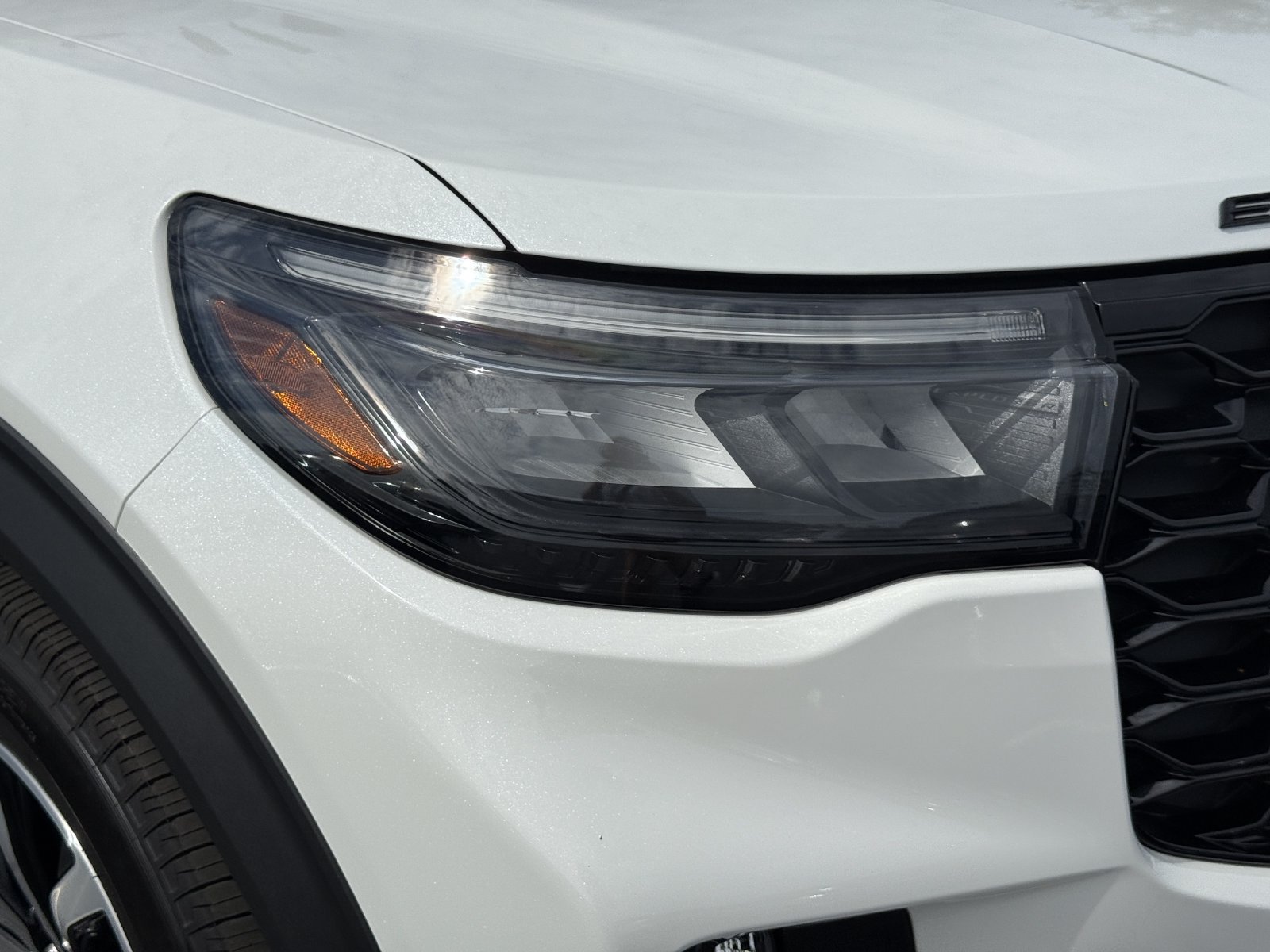 Certified 2025 Ford Explorer ST-Line AWD/4WD image 10
