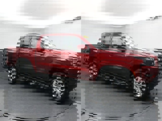 Used 2023 Nissan Frontier SV w/ Tow Package image 3