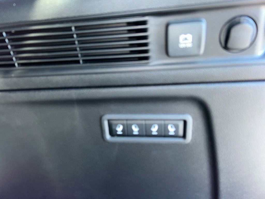 New 2024 Jeep Wagoneer L Series II image 11