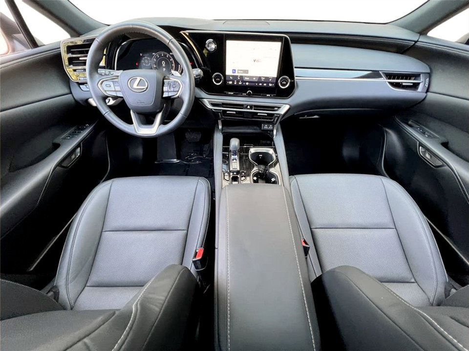 Used 2024 Lexus RX 350 AWD image 7