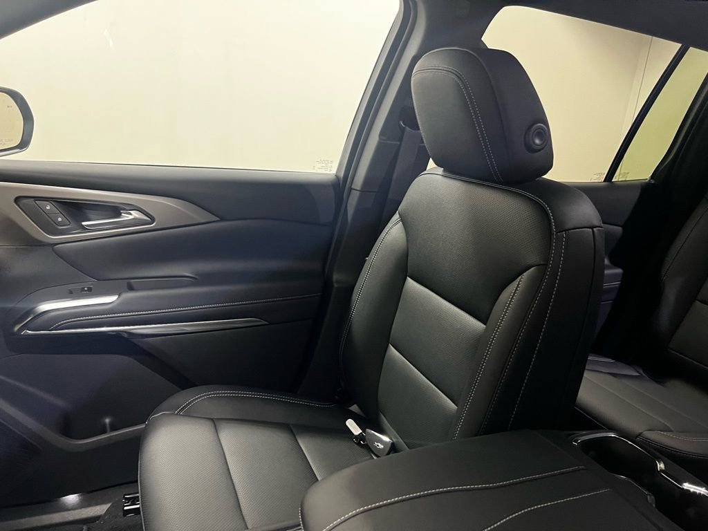 New 2026 Chevrolet Traverse LT w/ Midnight/Sport Edition image 21