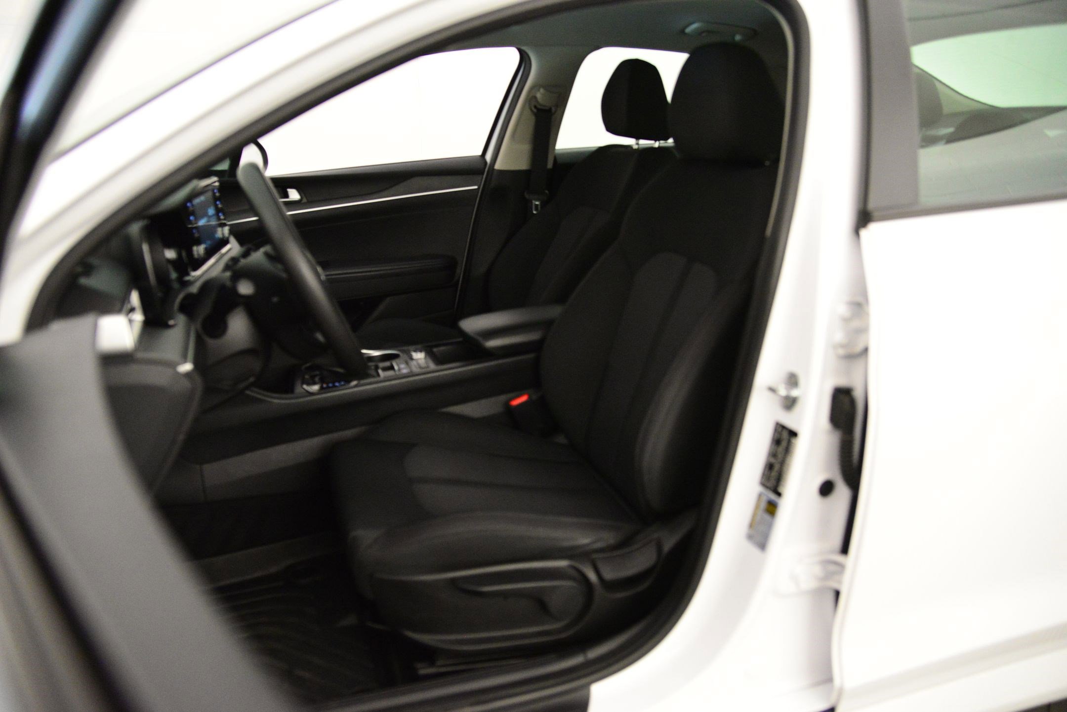 Used 2021 Kia K5 LXS image 4