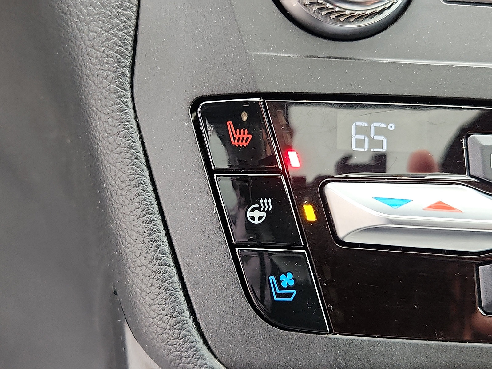 Used 2020 Ford Explorer Limited AWD/4WD image 26