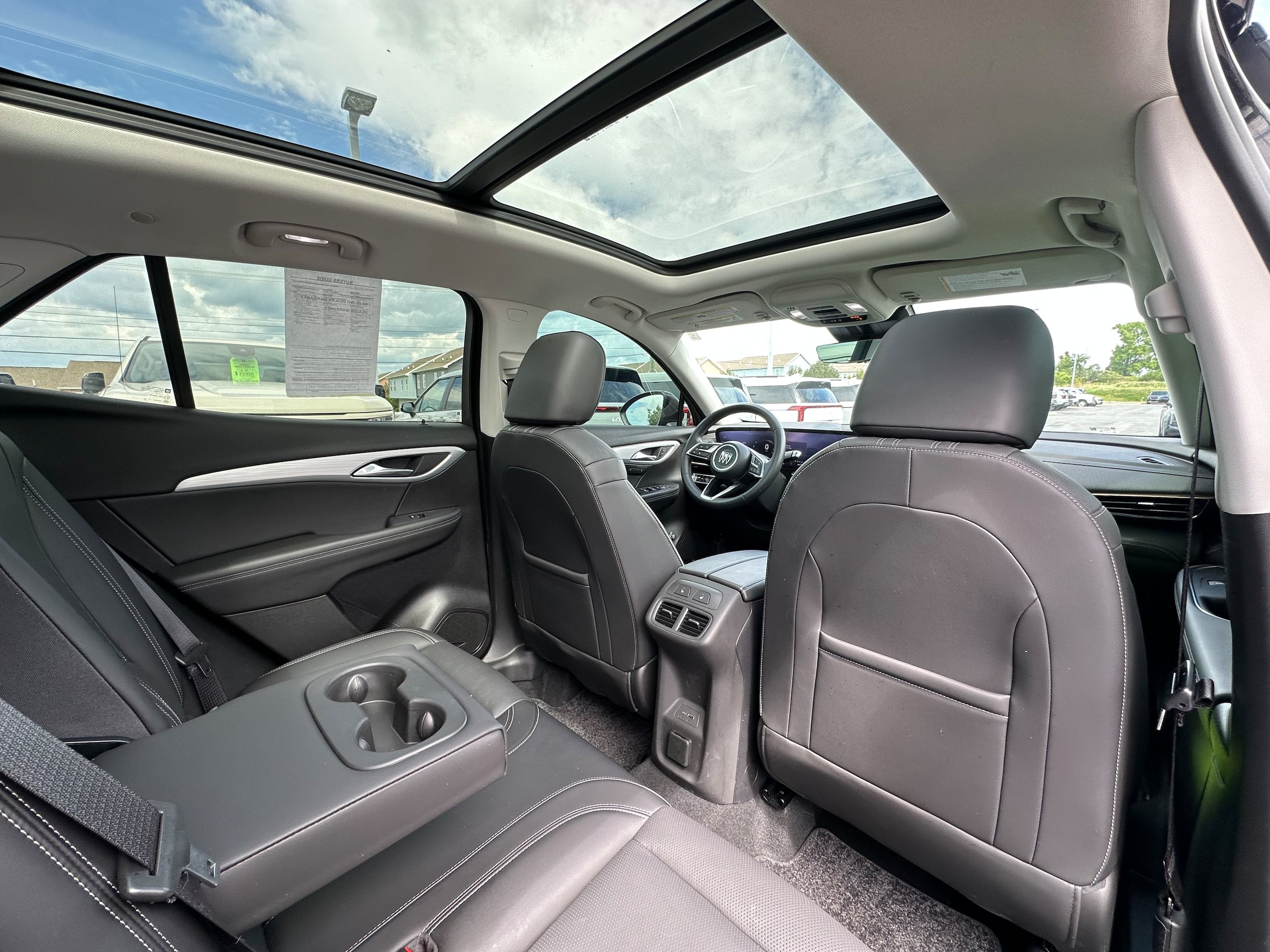 Used 2024 Buick Envision Avenir AWD/4WD image 13