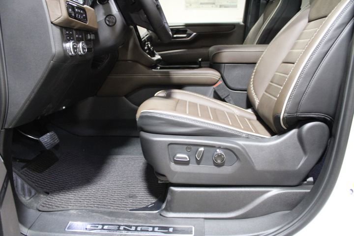 New 2026 GMC Yukon Denali Ultimate image 23