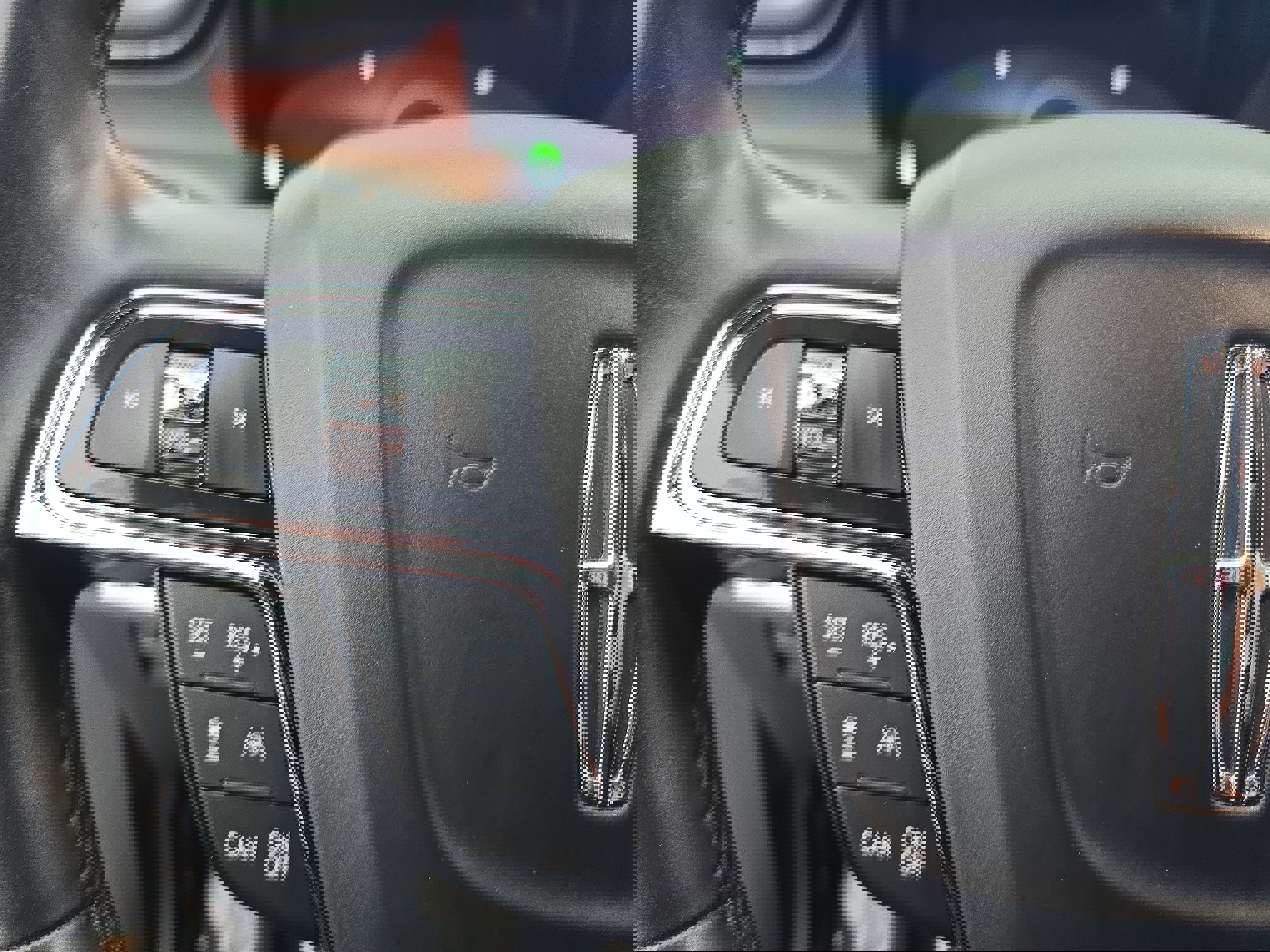 Used 2023 Lincoln Nautilus Reserve image 17