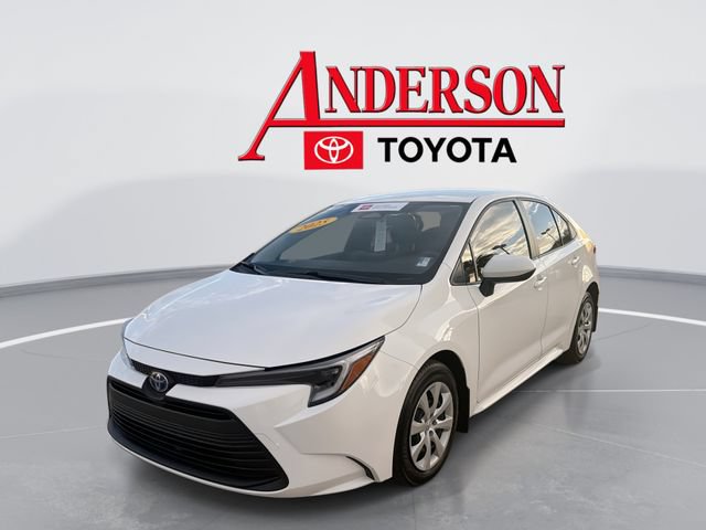 Certified 2025 Toyota Corolla LE FWD image 1