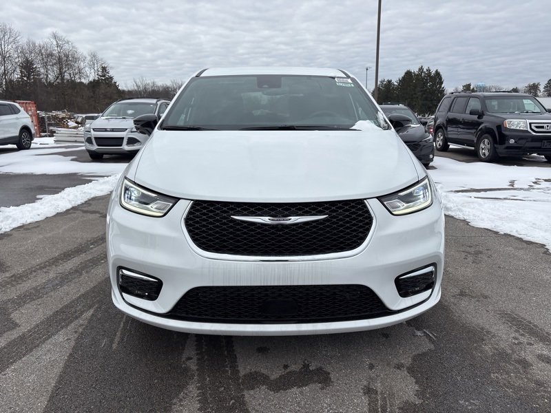 New 2026 Chrysler Pacifica Select image 8