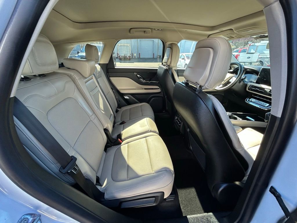 Used 2025 Lincoln Corsair Reserve w/ Equipment Group 202A image 22