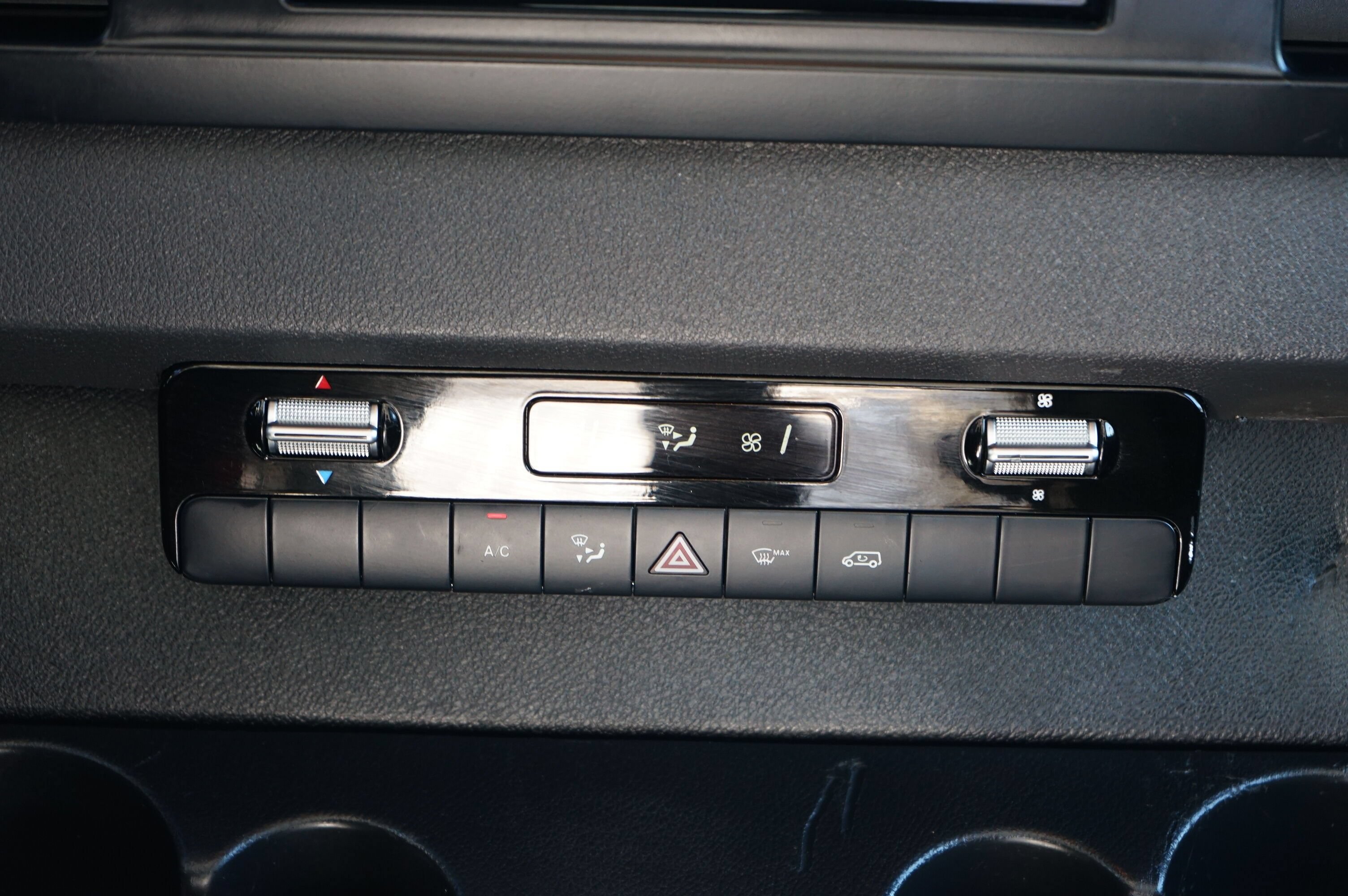 Used 2019 Mercedes-Benz Sprinter 144 image 11