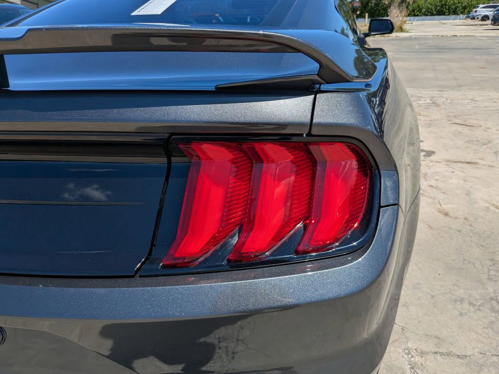 Used 2020 Ford Mustang GT Premium w/ GT Performance Package RWD image 12