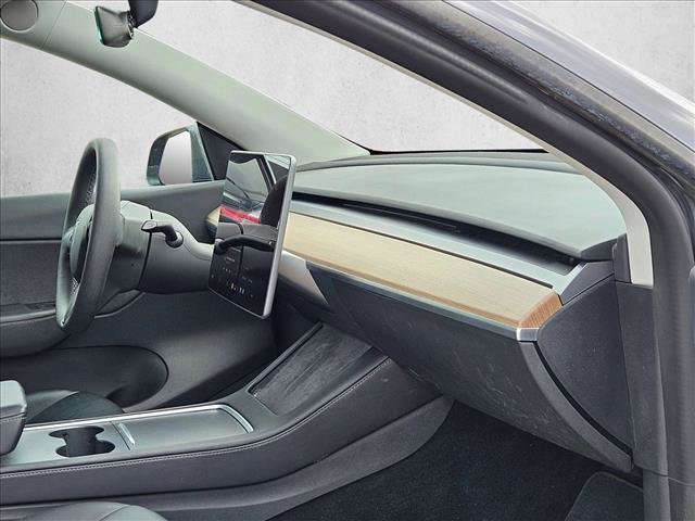 Used 2022 Tesla Model Y Performance AWD/4WD image 18