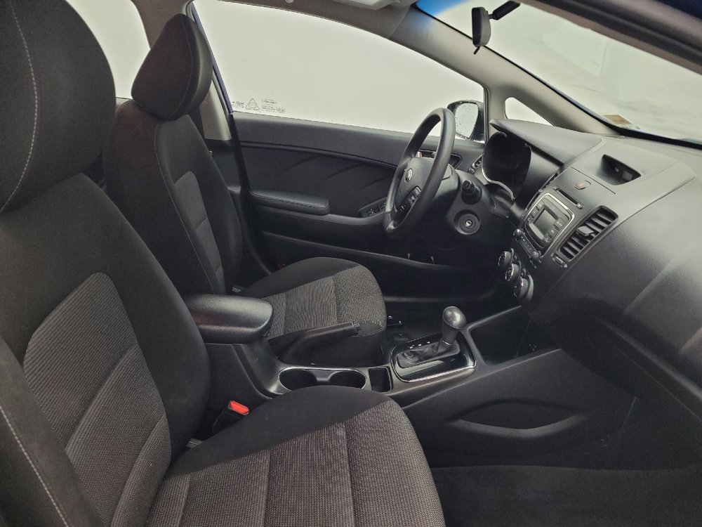 Used 2017 Kia Forte LX image 21