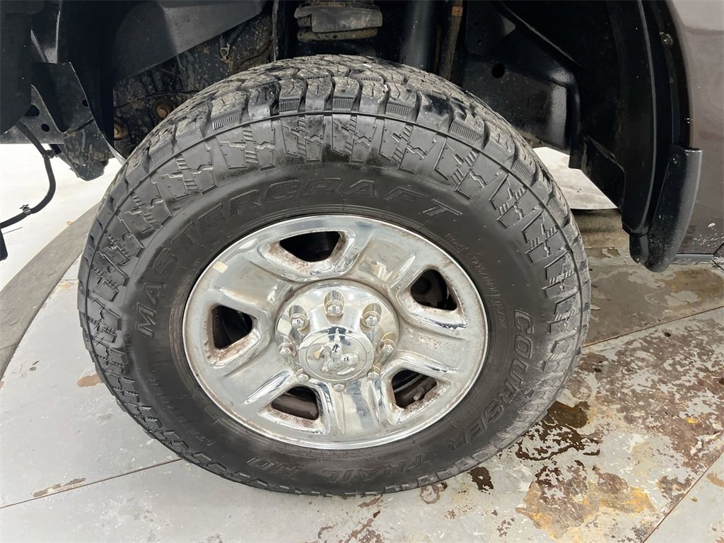 Used 2017 RAM 3500 Tradesman w/ Chrome Appearance Group image 24
