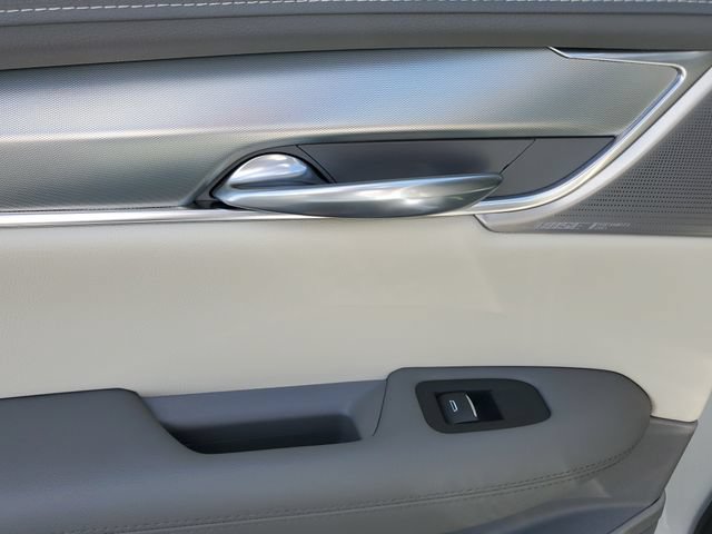 Certified 2023 Cadillac XT5 Premium Luxury w/ LPO, Premium Carpet Package FWD image 16