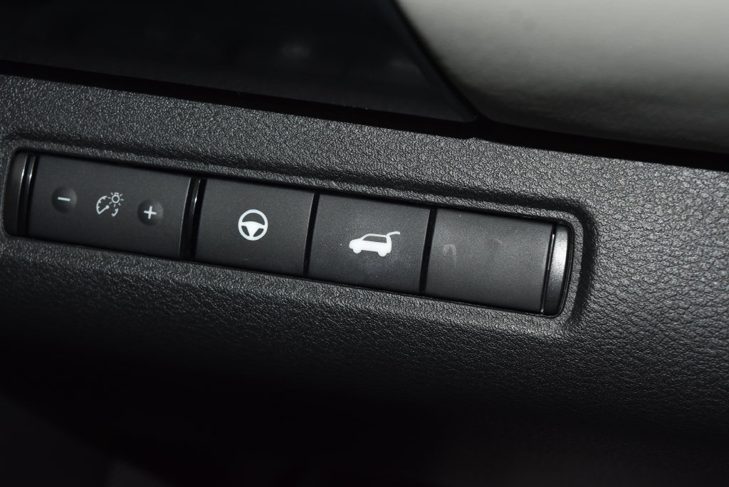 Certified 2024 Nissan Pathfinder SL AWD/4WD image 16