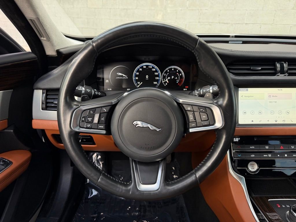 Used 2018 Jaguar XF Portfolio RWD image 12