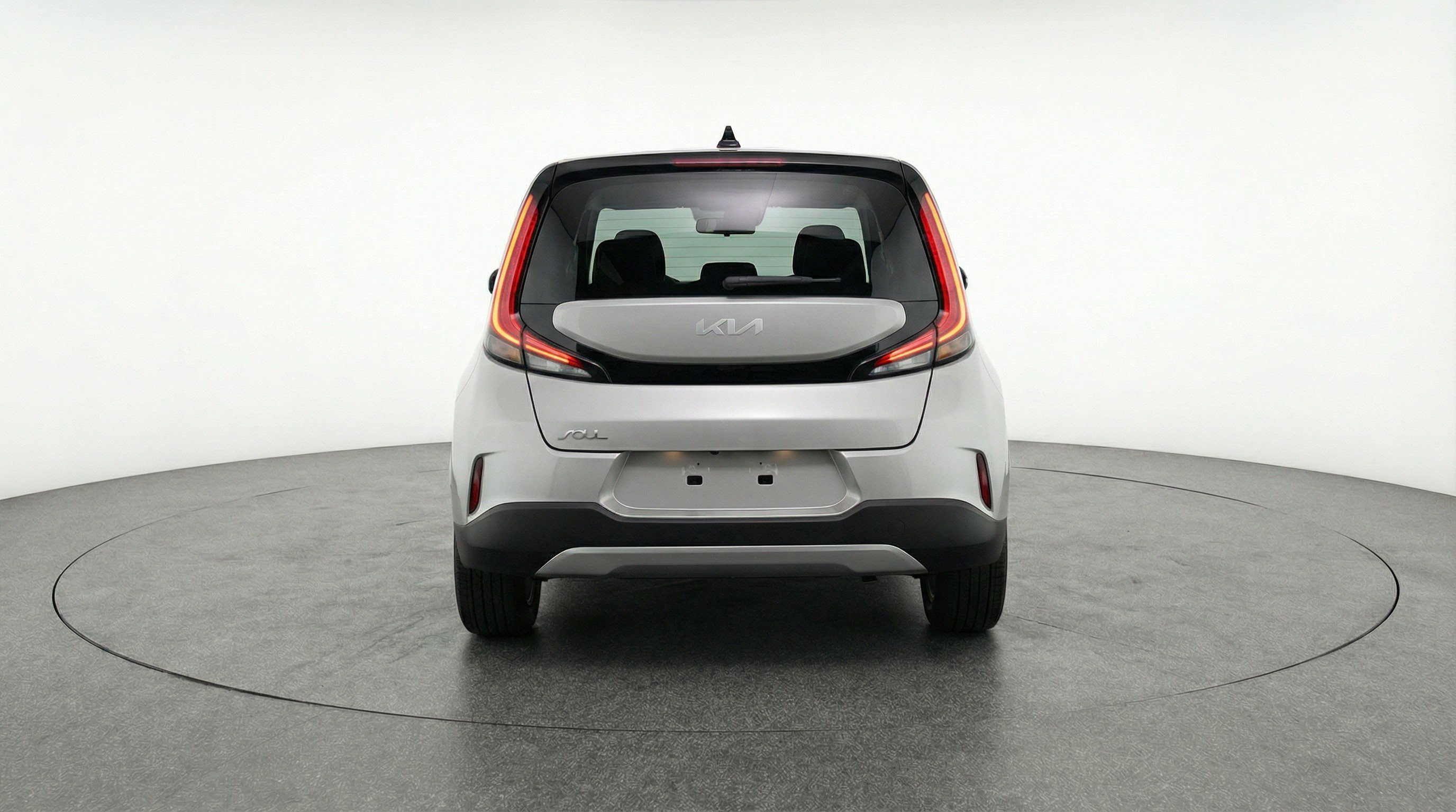 Used 2025 Kia Soul LX w/ LX Technology Package FWD image 7