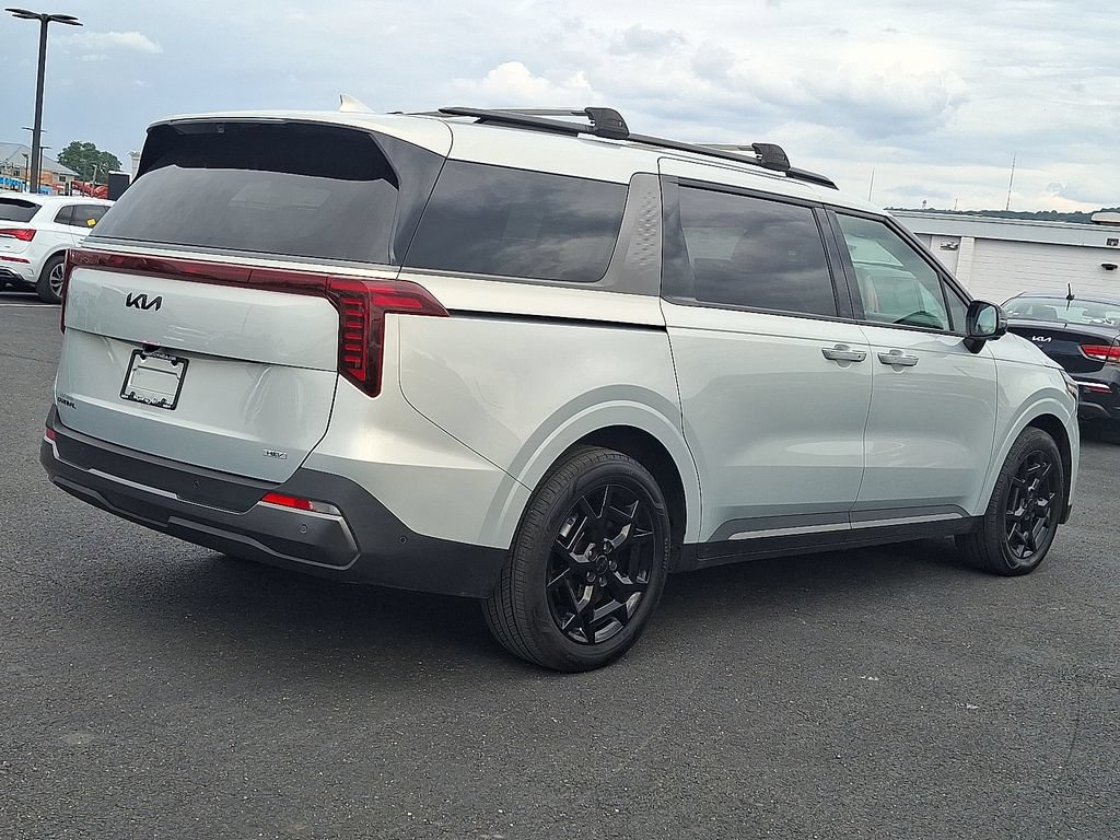 Certified 2025 Kia Carnival SX Prestige FWD image 6