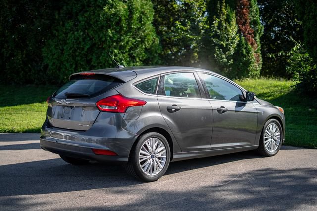 Used 2017 Ford Focus Titanium FWD image 5