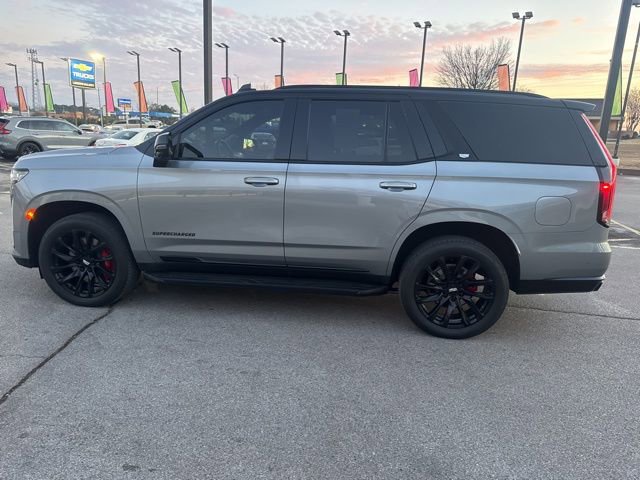 Used 2023 Cadillac Escalade Sport Platinum w/ LPO, ONYX Package image 8