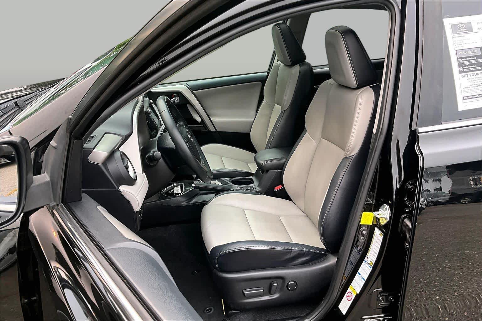Certified 2018 Toyota RAV4 Limited w/ Advanced Technology Package AWD/4WD image 9