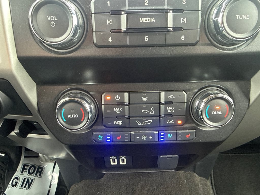 Used 2020 Ford F150 Lariat AWD/4WD image 35