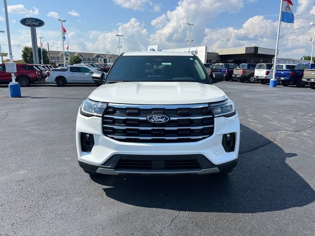 New 2027 Ford Explorer Active w/ Active Comfort Package AWD/4WD image 2