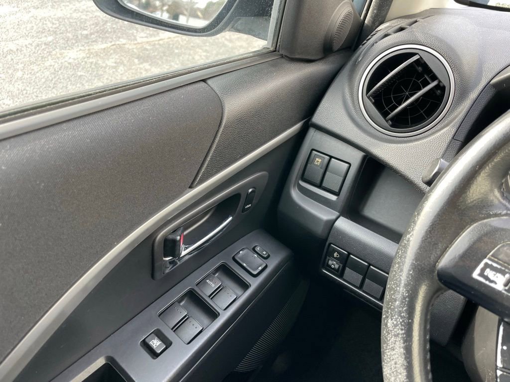 Used 2012 MAZDA MAZDA5 Grand Touring image 21