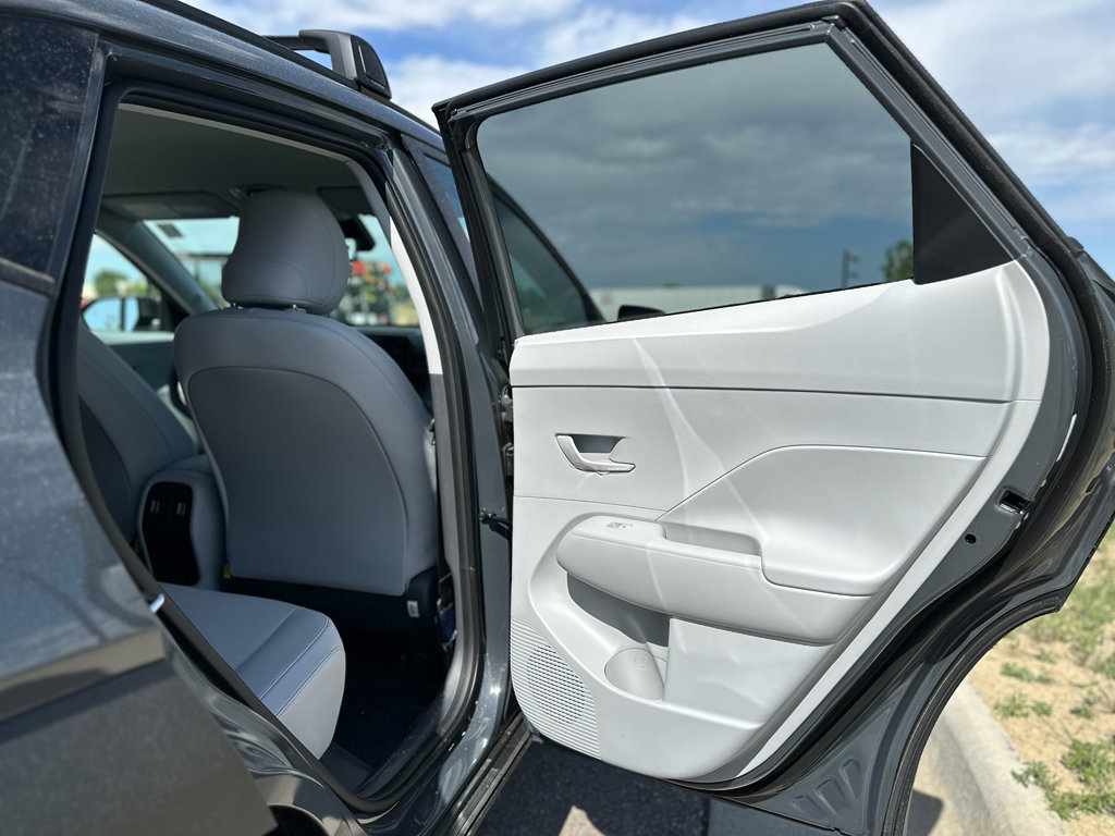 Used 2025 Hyundai Kona SEL image 23