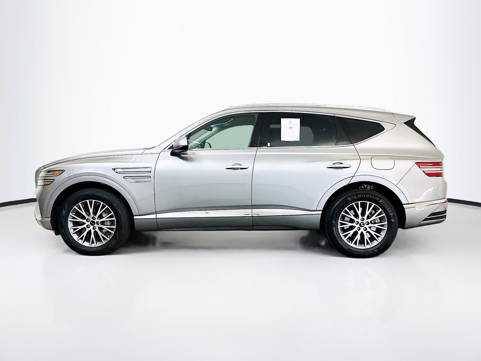 Used 2025 Genesis GV80 2.5T Standard AWD/4WD image 4