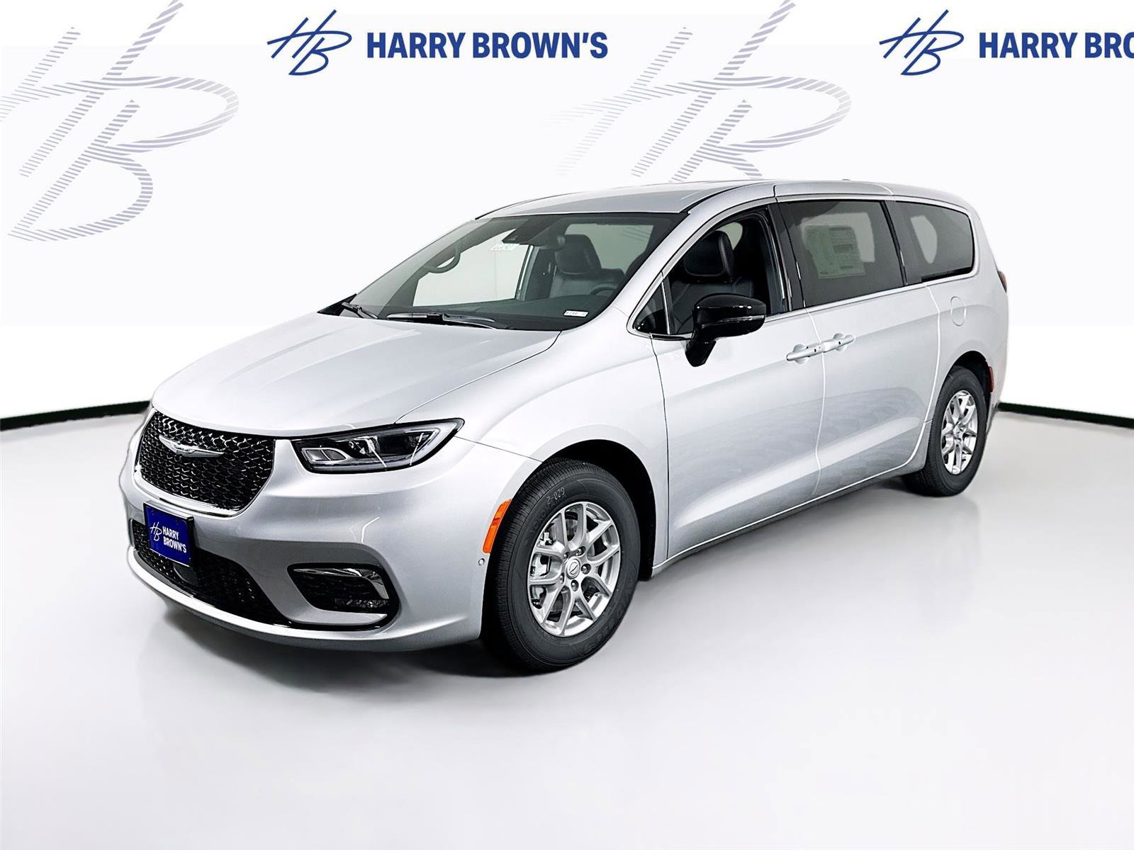 New 2026 Chrysler Pacifica Select