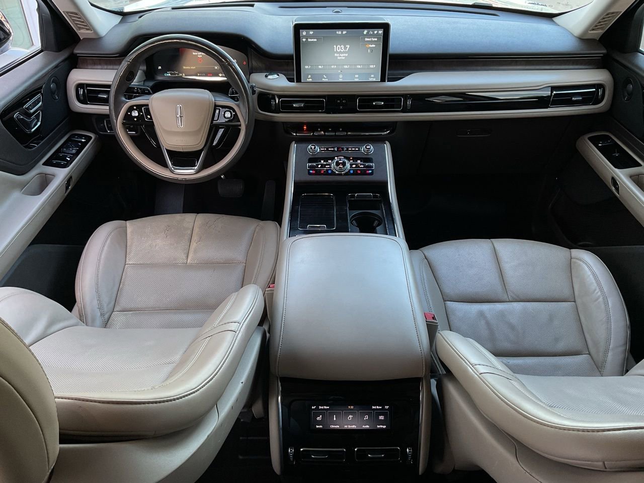Used 2023 Lincoln Aviator Reserve w/ Equipment Group 201A image 27
