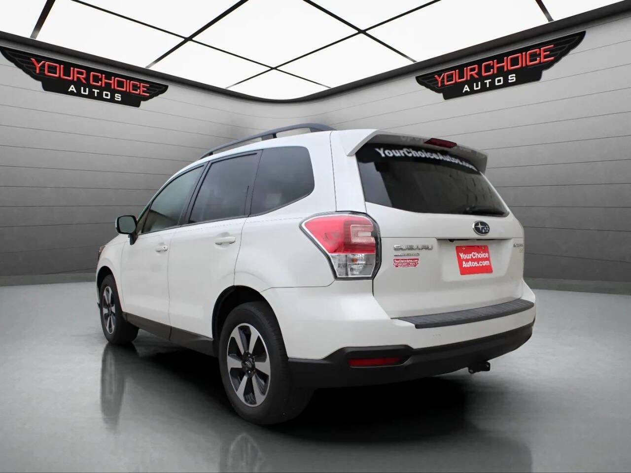 Used 2017 Subaru Forester 2.5i Premium w/ All-Weather Package image 3