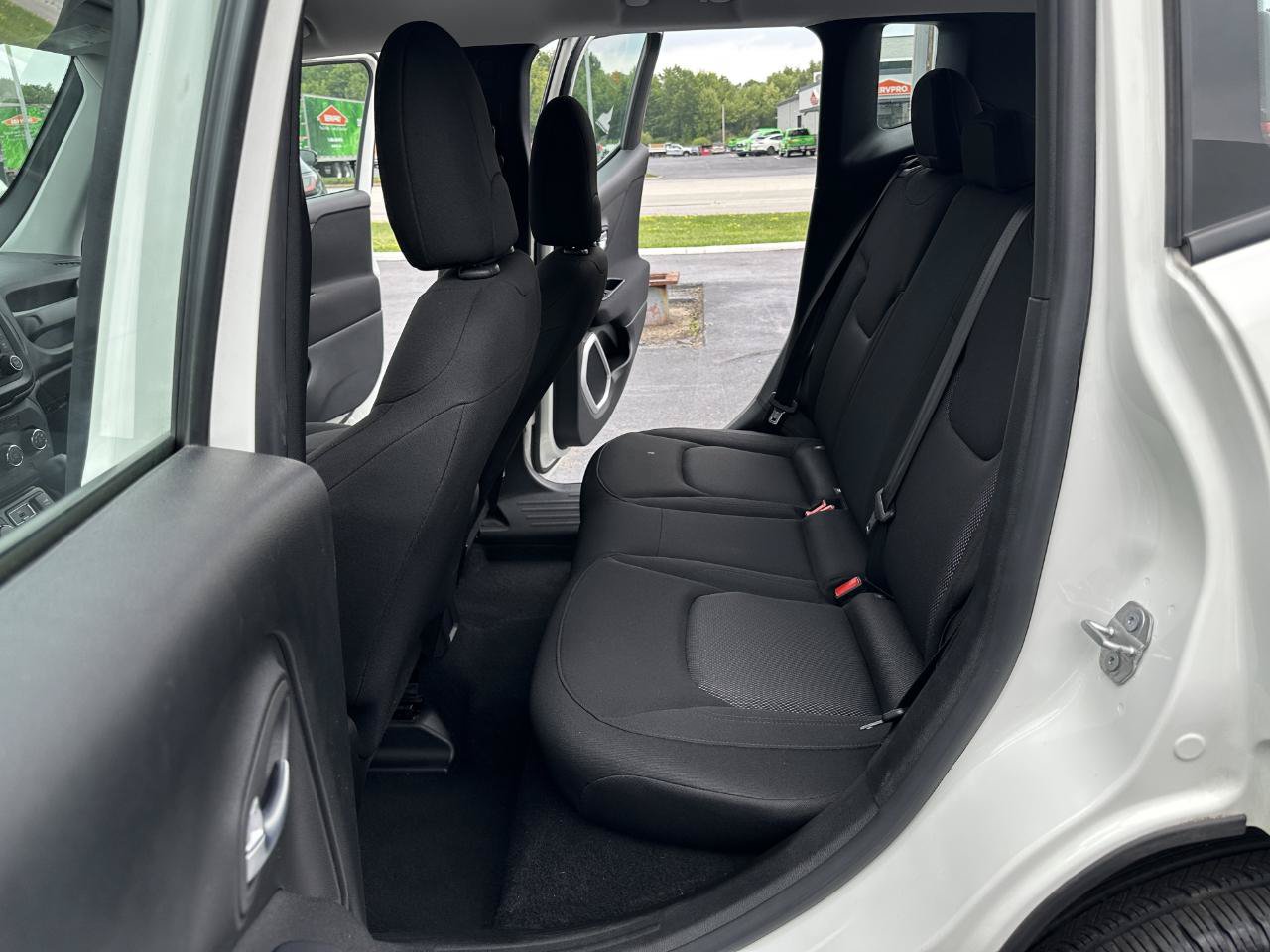 Used 2019 Jeep Renegade Sport AWD/4WD image 29