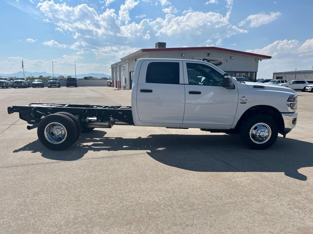 New 2026 RAM 3500 Tradesman w/ Chrome Appearance Group A AWD/4WD image 6