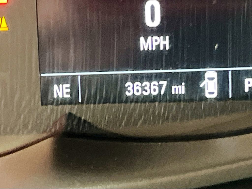 Used 2022 Chevrolet Trax LT w/ Premium Seat Package image 12