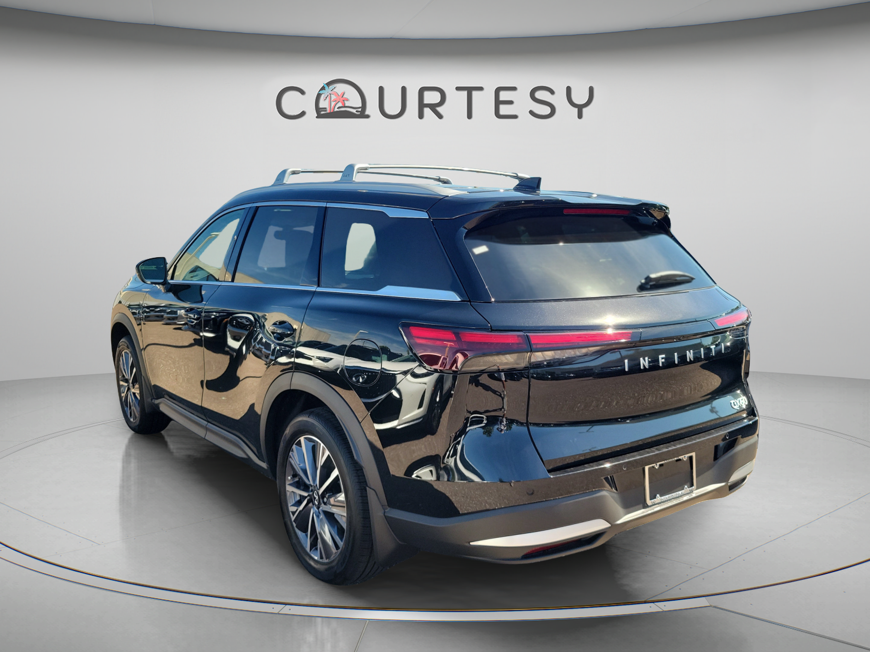 New 2027 INFINITI QX60 Luxe w/ Family Package FWD image 2