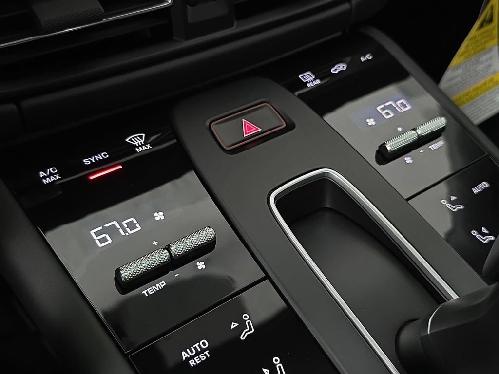 New 2026 Porsche Macan GTS AWD/4WD image 16