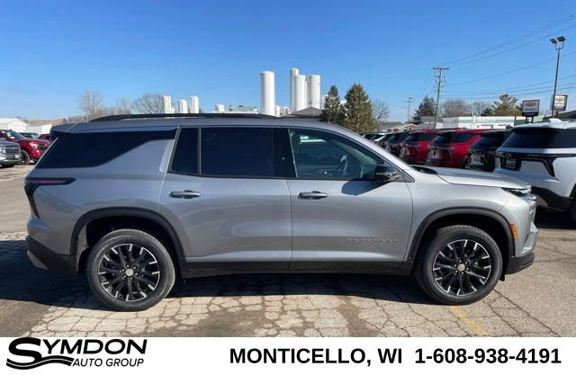 New 2026 Chevrolet Traverse LT w/ Sun and Wheel Package image 2