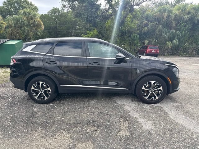 Certified 2025 Kia Sportage EX AWD/4WD image 2