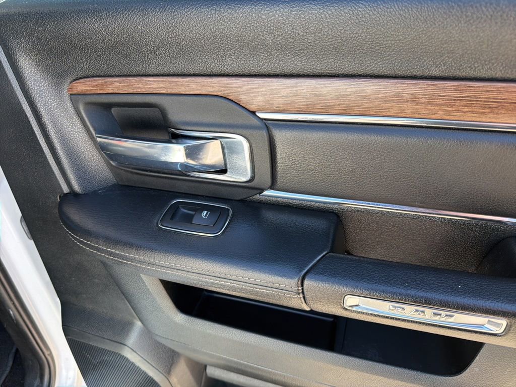 Used 2017 RAM 1500 Laramie AWD/4WD image 27