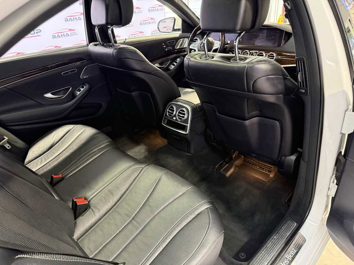 Used 2019 Mercedes-Benz S 450 4MATIC Sedan w/ Premium Package image 54