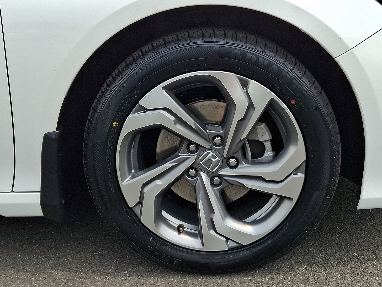 Used 2019 Honda Accord EX-L image 9