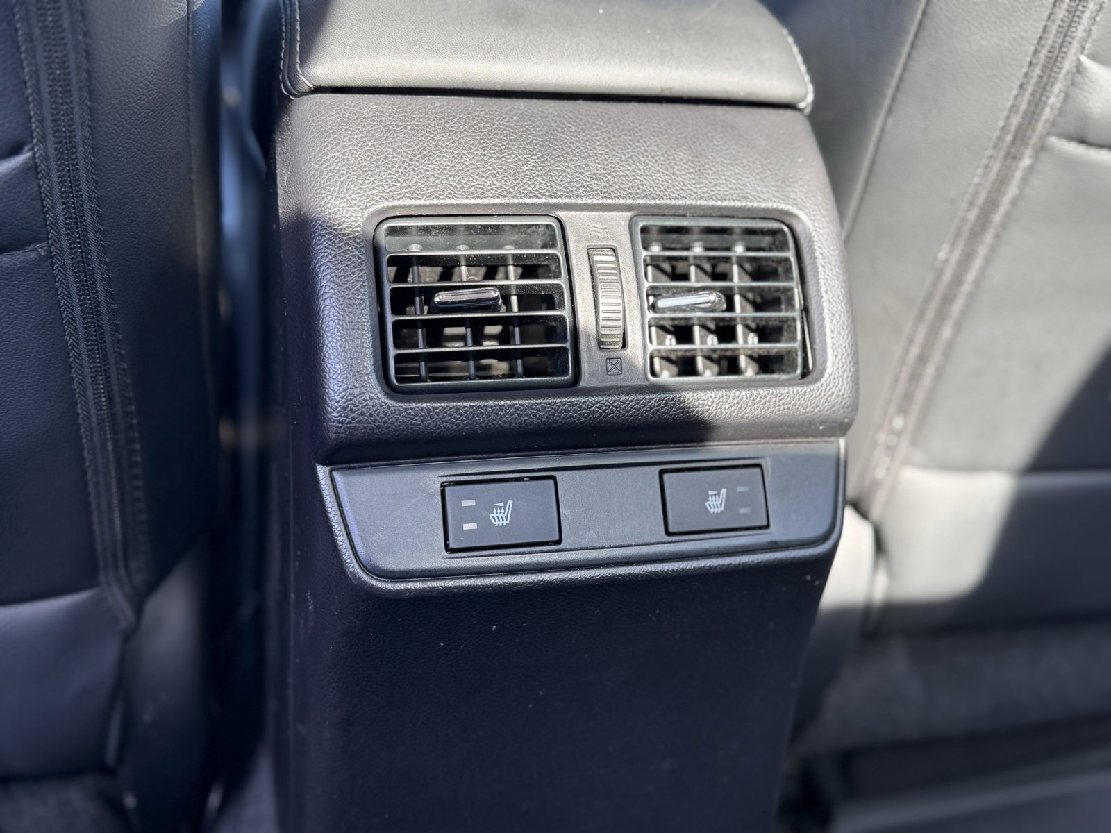 Used 2015 Subaru Legacy 2.5i Limited image 26